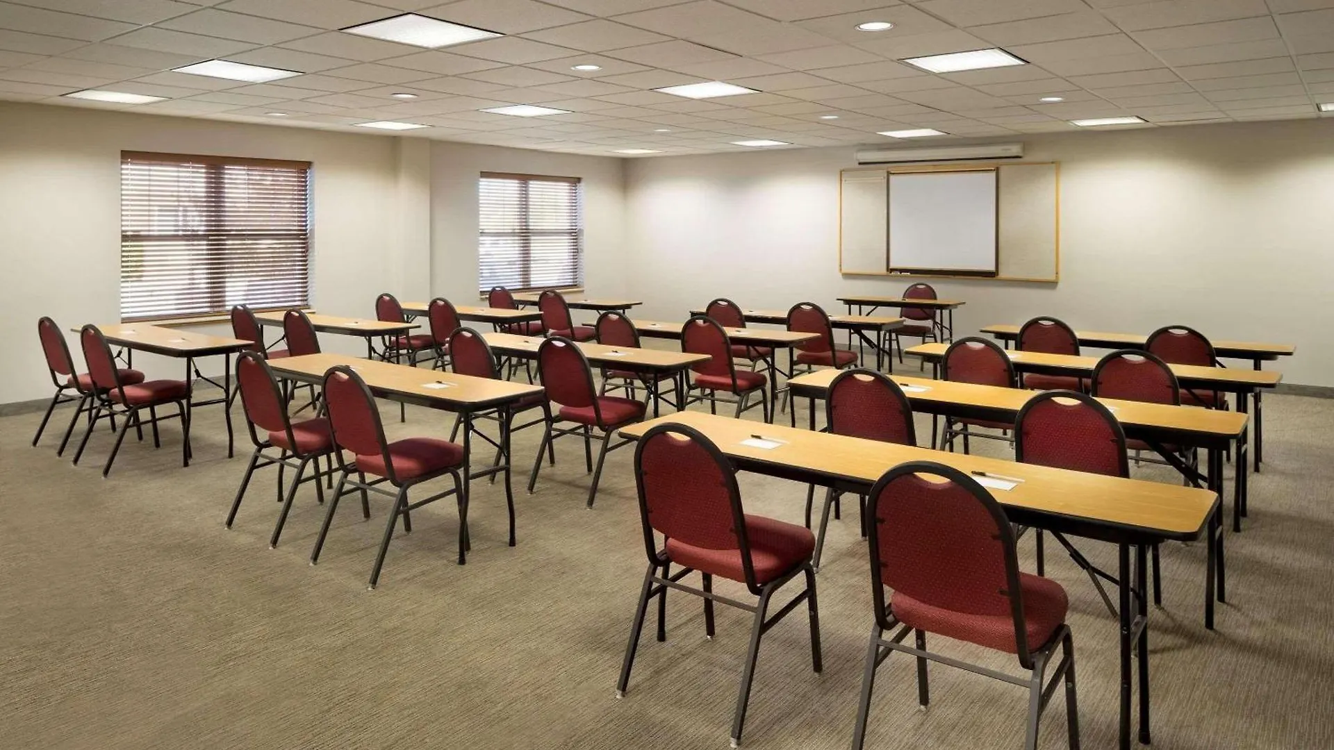 Country Inn & Suites By Radisson, Louisville East, Ky Hotel